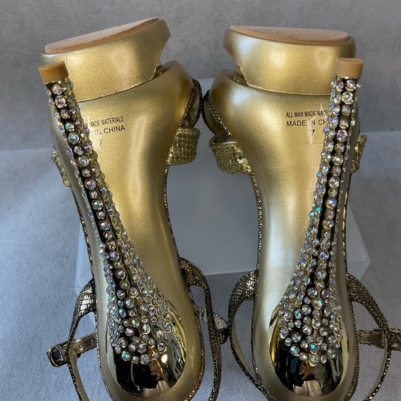 Celeste High Heels NWOT- Size 7 - Picture 8 of 10